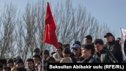 Митинг в поддержку политика Омурбека Текебаева в Бишкеке. 27 февраля 2017 года.