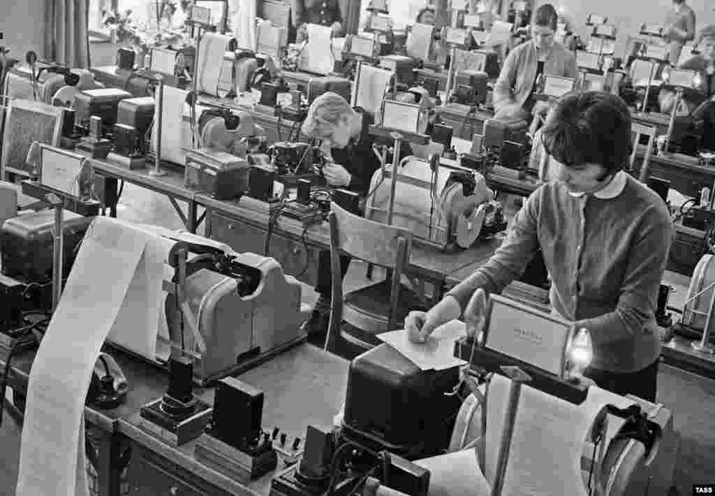 A teletype room in Moscow, where news was distributed and received