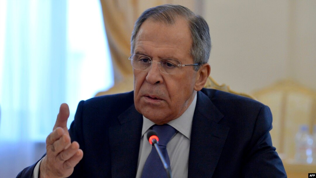 Комментируя мониторинговое соглашение, Лавров сказал, что оно «не распространяется на территории Абхазии и Южной Осетии и не ущемляет их статус как новых независимых государств»