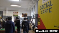 Migranti u kampu u Obrenovcu, januar 2018.