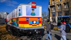 HUNGARY-ARTS-TRANSPORT-LEGO-TRAMWAY