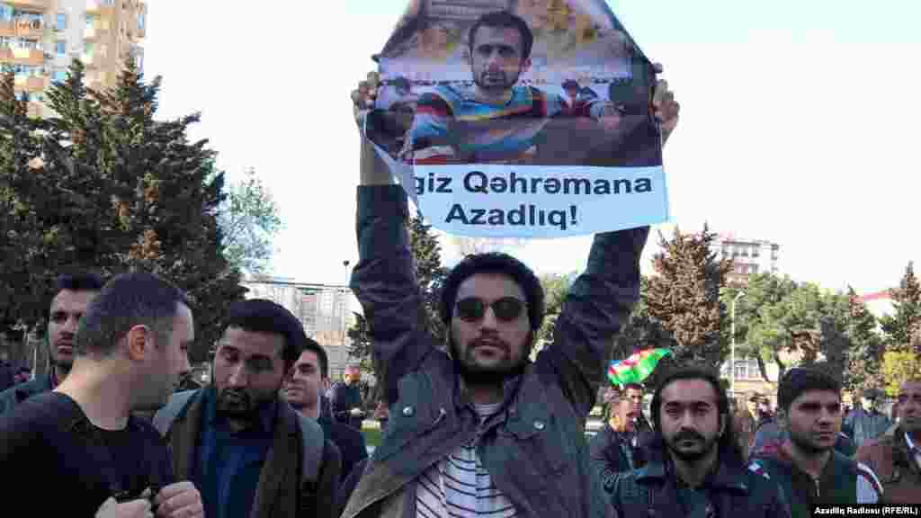 Mitinqdə Elgiz Qəhrəmanlıya azadlıq şüarı,8 Aprel,2017