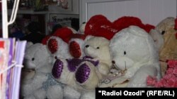 La piața de flori în Dușanbe (Tadjikistan)