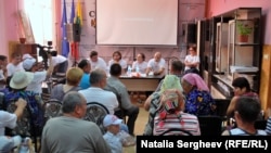 Dialogul caravanei „AICI e Europa Liberă” la Zaim