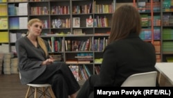 Ірина Тулякова під час інтерв'ю для Радіо Свобода