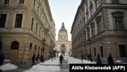 Istraživači kažu da se navodne špijunske aktivnosti odvijaju uz prećutno odobravanje mađarske Vlade