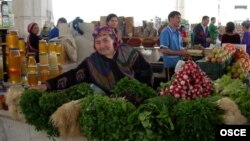 A.Baýryýew: "Aýlygyň 10% artmagy uly bir zat däl. Sebäbi, bizde inflýasiýanyň derejesi näçe - bu baradea hiç hili maglumat aýdylmaýar".