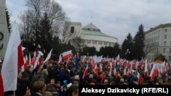 Варшава. Демонстрация перед зданием Сейма 