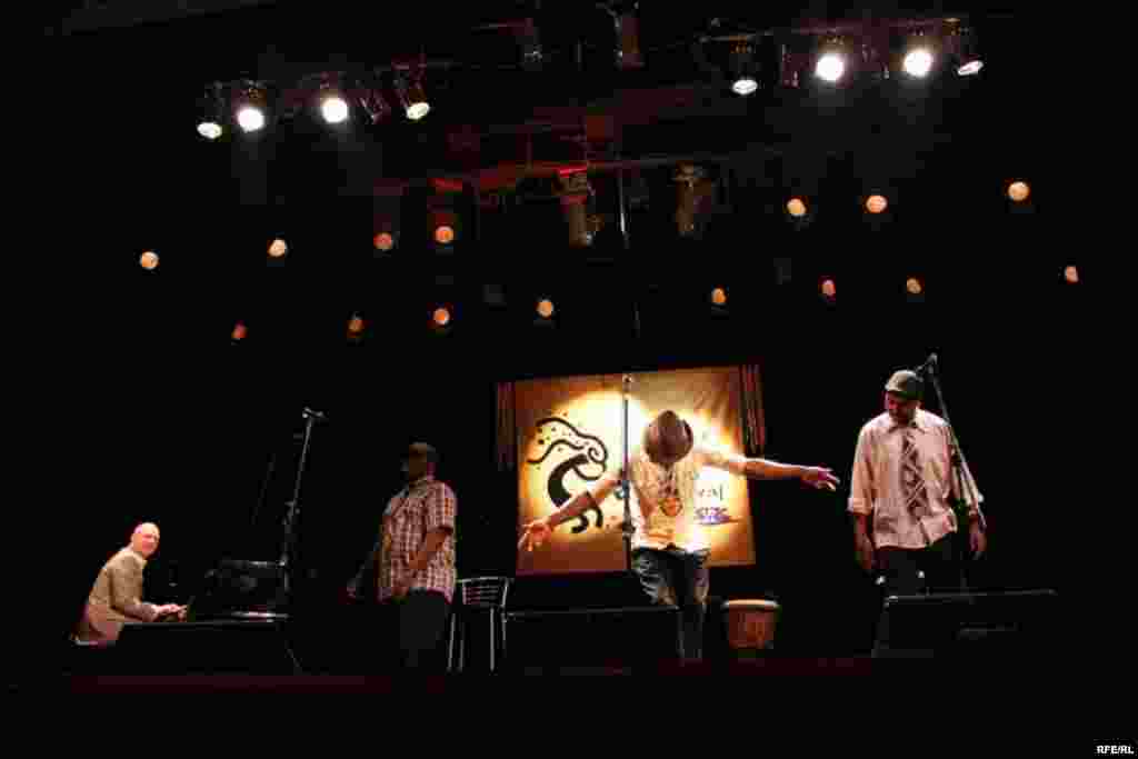 Mozuluart la Ethnojazz 2011 #13