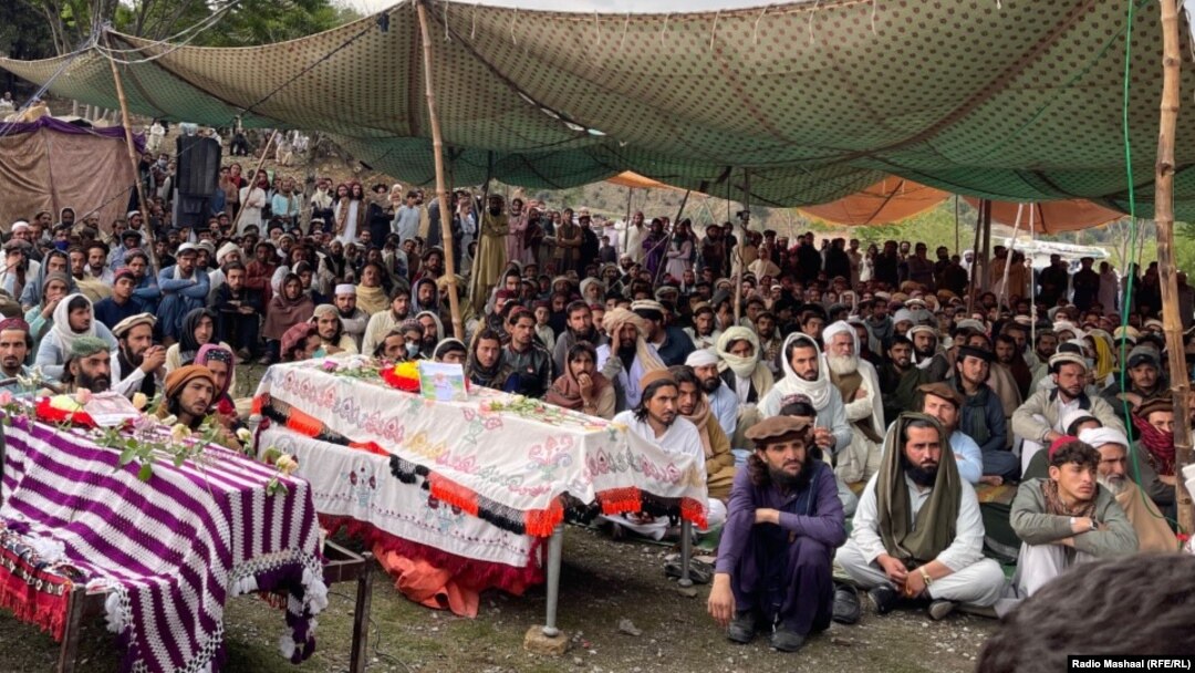 د مکين رغزۍ خلکو د مړو له ښخولو انکار کړی 