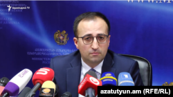 Առողջապահության նախարար Արսեն Թորոսյանը մամուլի ասուլիս է տալիս, Երևան, 14-ը հունվարի, 2020թ.