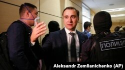 У розшук Жданова оголосили ще 18 червня, проте адвокатові, за його словами, про це не повідомили