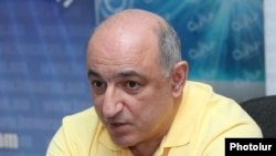 Քաղաքացիական հասարակության ֆորումի Հայաստանի ազգային համակարգող Բորիս Նավասարդյանը: