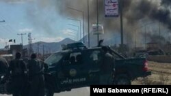 سخنگوی قوماندانی امنیۀ کابل گفته که این حادثه هفت و نیم صبح در منطقۀ پلچرخی رخ داد.