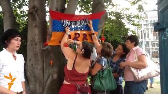 Macarıstanda Ermənistandan üzr istəyənlərin aksiyası keçirilib