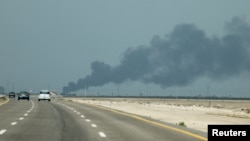 Яке аз полоишгоҳҳои нафтӣ дар Арабистони Саудӣ, ки мавриди ҳамлаи паҳподии Эрон қарор гирифт. 2-юми марти соли 2026