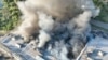 Горить найбільший торговий центр Кривого Рогу, по якому посеред дня вдарили російські дрони. 21 серпня 2026 року 