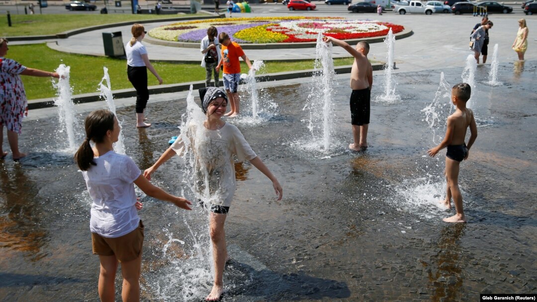 Fluctuațiile de temperatură afectează organismul nevoit să se adapteze rapid de la frig la cald într-un interval scurt de timp