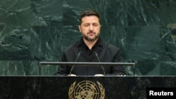 ვოლოდიმირ ზელენსკი, უკრაინის პრეზიდენტი, გაეროს 81-ე გენერალურ ასამბლეაზე სიტყვით გამოსვლისას. 2026 წლის 23 სექტემბერი, ნიუ იორკი.