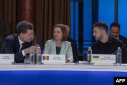 Președintele român Nicușor Dan, președinta Maia Sandu și liderul ucrainean Volodimir Zelenski, la Summitul Ucraina-Europa de Sud Est de la Odesa, din 2025.