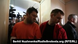 Роман Насіров йде до зали судових засідань, 6 березня 2017 року 