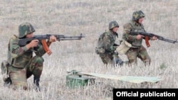 Nagorno-Karabakh -- Karabakh Armenian troops hold exercises.