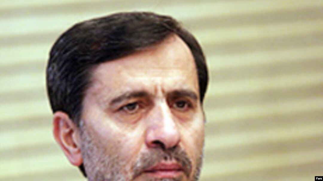 محمود ملاباشی، معاون دانشجويی وزير علوم 