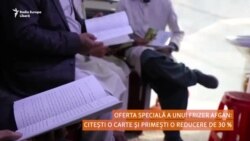 Oferta specială a unui frizer afgan: Citești o carte și primești o reducere de 30 %