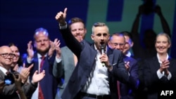 Ульріх Зігмунд, головний кандидат від ультраправої партії «Альтернатива для Німеччини» (AfD) на виборах у землі Саксонія-Ангальт звертається до прихильників, Магдебург, Німеччина, 6 вересня 2026 року