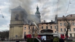 Львов: Орусиянын чабуулунан ондогон киши жабыркады, тарыхый жай бузулду