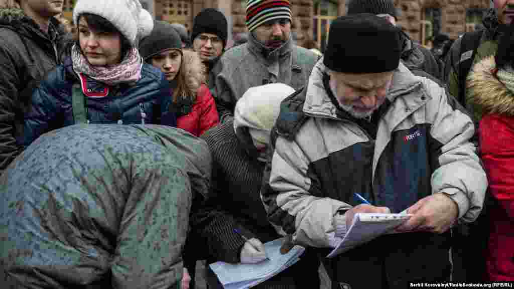 Збір підписів за пішохідний Хрещатик