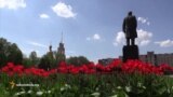 «Георгіївська стрічка» проти квітки маку