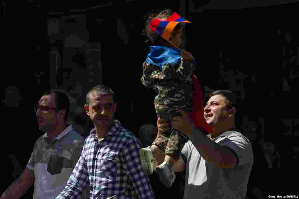 Both young and old joined the demonstrations.