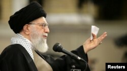 آرشیف، آیت الله علی خامنهای رهبر ارشد مذهبی ایران
