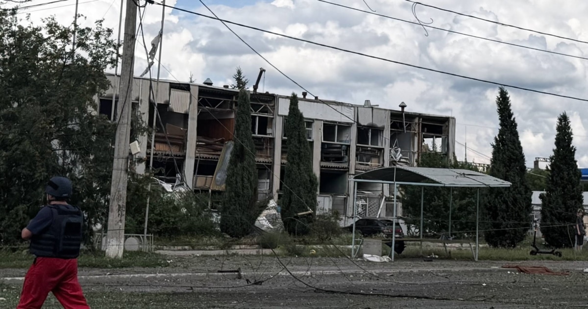 ოთხი ადამიანი, მათ შორის ბავშვი ემსხვერპლა რუსეთის დარტყმას უკრაინის სუმიზე
