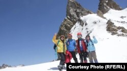 کوهنوردان زن افغانستان در سلسله کوه‌های بابا