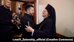 Зеленський, за його словами, привітав архієпископа Константинополя з прийдешньою 35-ю річницею інтронізації, яка припадає на 2 листопада»