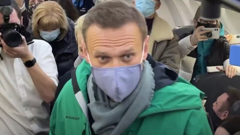 Навальный түшкөн учак 