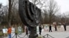 Павло Фукс після оголошення санкцій заявив про вихід із наглядової ради Меморіального центру «Бабин Яр»