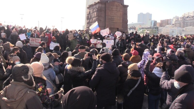 Uhapšena Navalnijeva supruga, saradnici i više od 2.100 pristalica na protestima  širom Rusije 