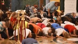 Učenici odjeljenja V-2 na molebanu u Hramu Sv. Jovana Vladimira