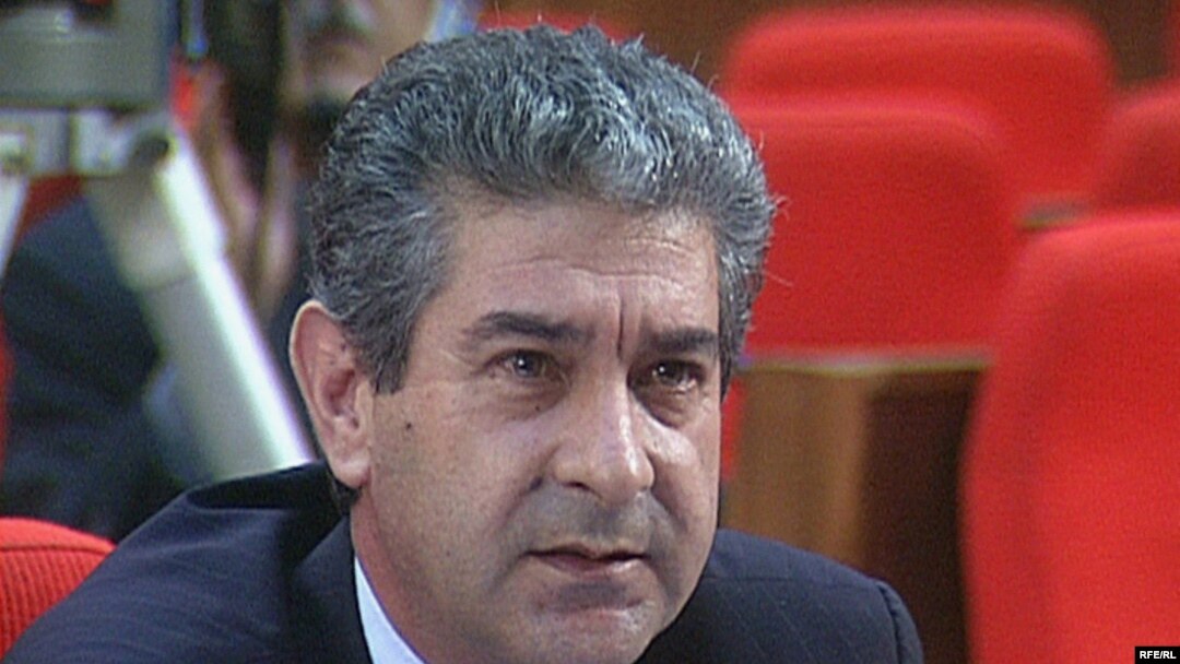 Али Ахмедов