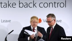 Борис Джонсон (слева) и Майкл Гоув в дни, когда они вели кампанию за Брекзит, июнь 2016 года