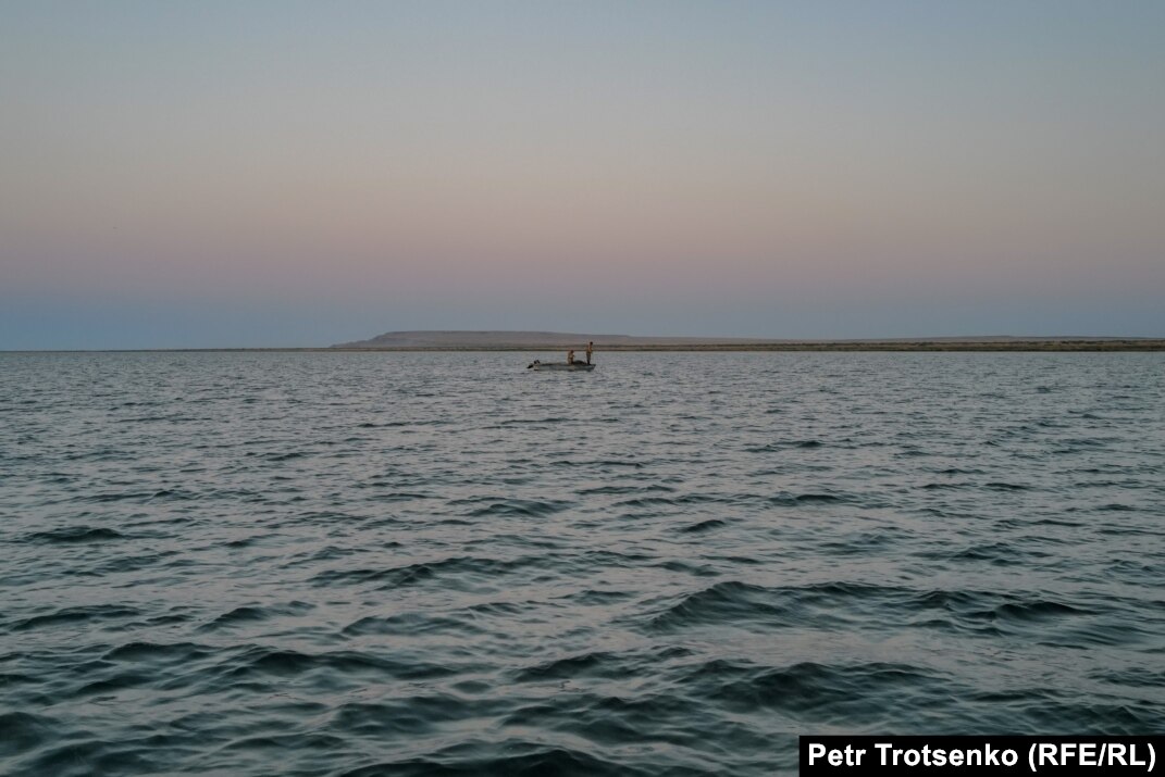 Мен дәретханада тыңшылық жасадым