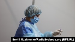 Щеплення в Україні проводять чотирма вакцинами