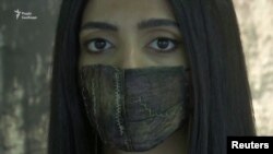 Йорданський шеф-кухар робить маски зі шкірки баклажанів