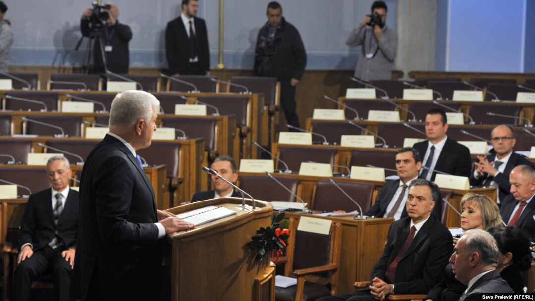 Novi premijer Duško Marković u ekspozeu pred polupraznom salom Skupštine Crne Gore
