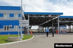 Пункт пропуску на кордоні Росії й Абхазії. 16 березня 2014 року