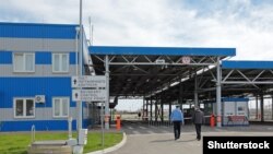 ფოტო არქივიდან: ე.წ. საკონტროლო-გამშვები პუნქტი "ფსოუ". 2014 წელი, 16 მარტი