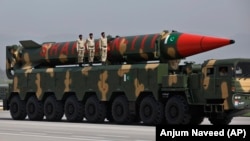 Илустрација, Пакистан, пренесување на нуклеарни воени глави во Исламабад 